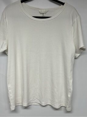 H&M White Ribbed Crewneck Tee with Black Trim